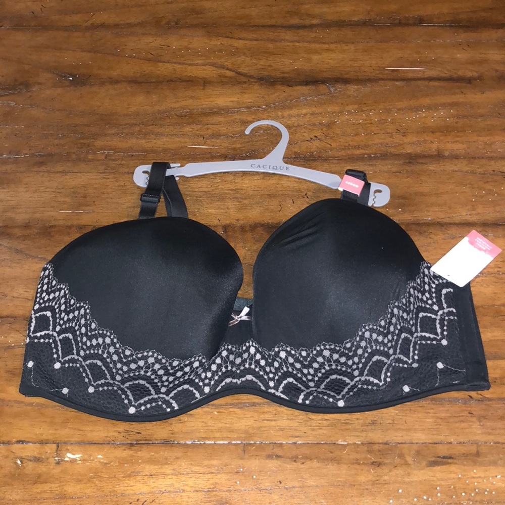 Cacique Black Geometric Embroidered Bra